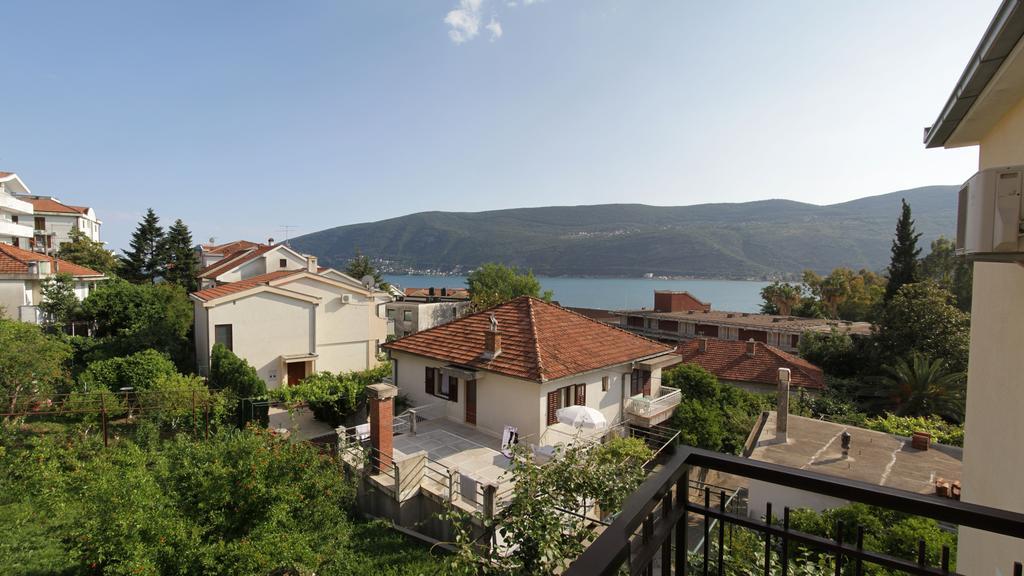 Apartments Gugolj M&M Herceg Novi Esterno foto